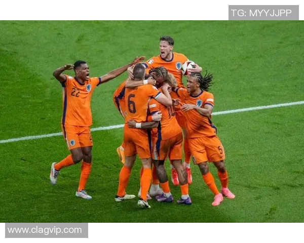 荷兰队与英格兰队新赛季首次交锋，球迷期待的焦点对决